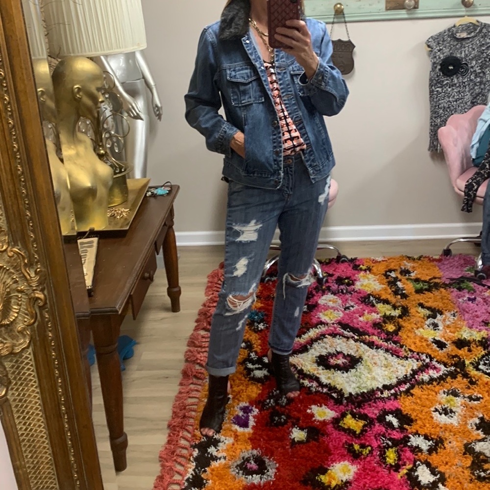 Vintage Removable fur collar jean jacket